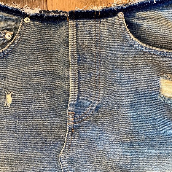 URBAN OUTFITTERS BDG Denim Raw Edge Mini Skirt - Picture 9 of 11